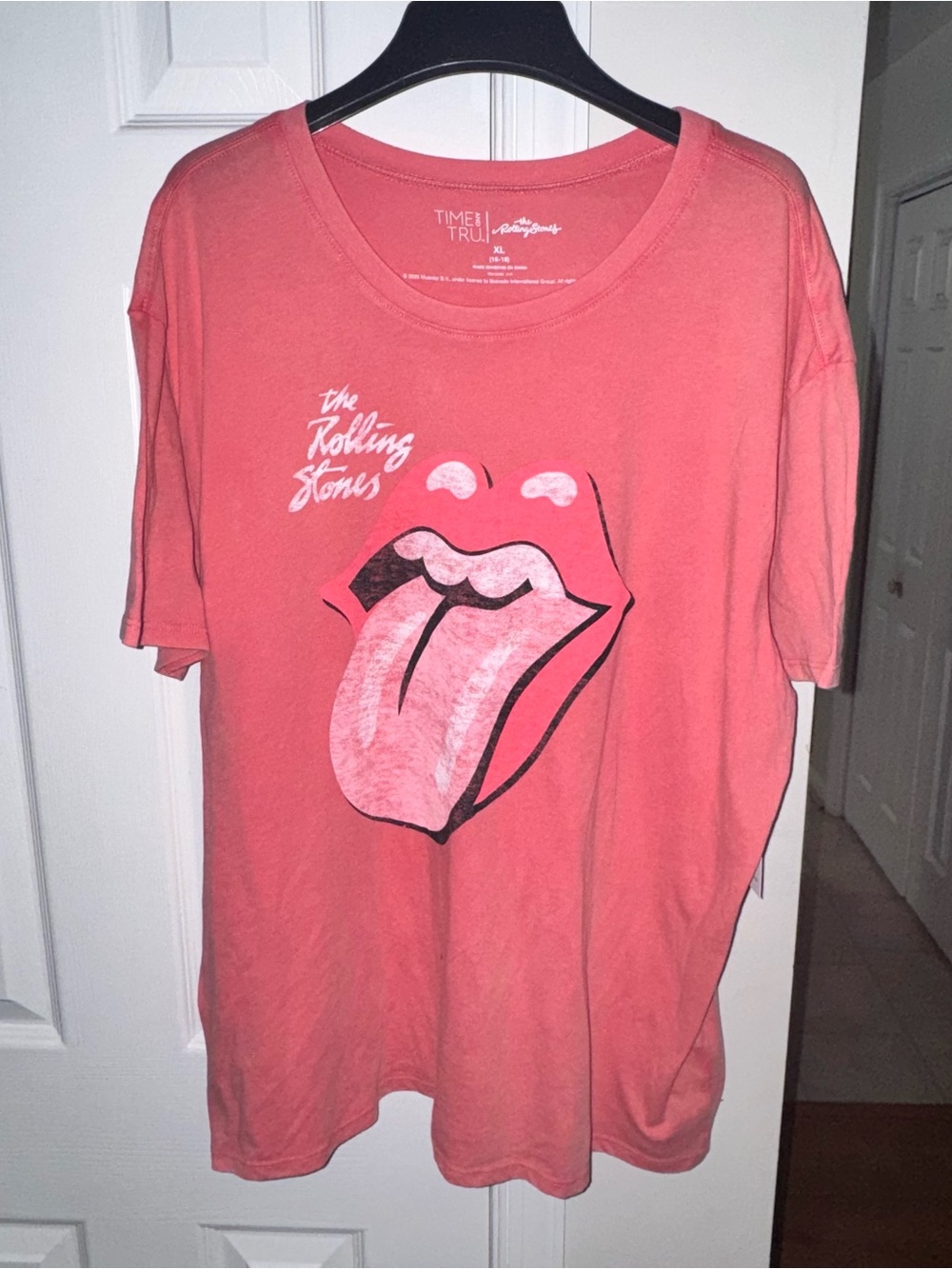 Rolling Stones Graphic Tee Bundle Women XL NWT Pink Yellow Band Shirt 2 Bundle - Picture 8 of 13